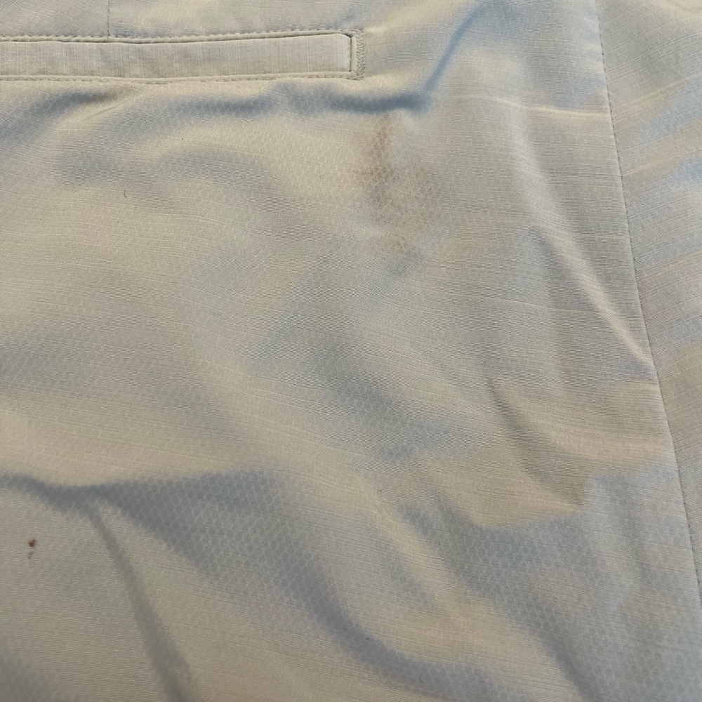 Greg Norman Collection Cream Cargo Shorts - Picture 6 of 6